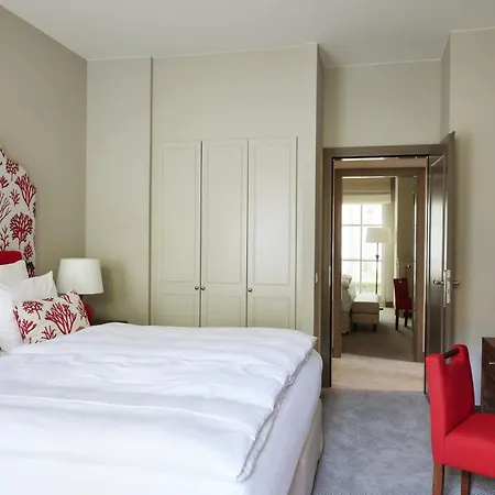 Strandhotel 5* زنغست