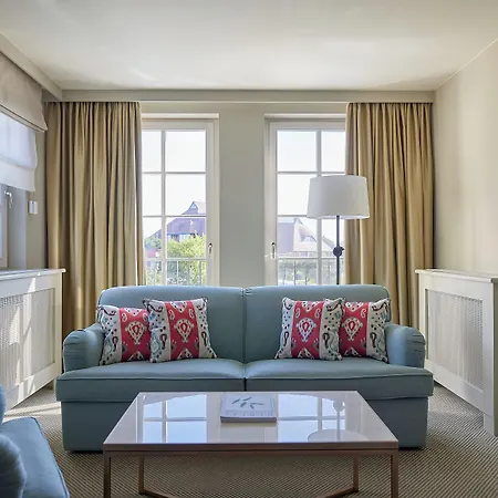 Strandhotel زنغست