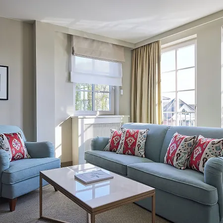 Strandhotel فندق