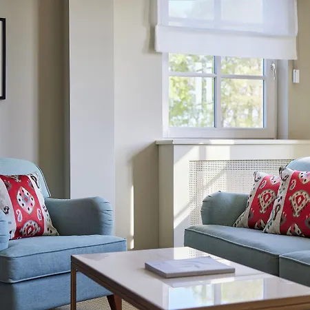 Strandhotel 5* زنغست