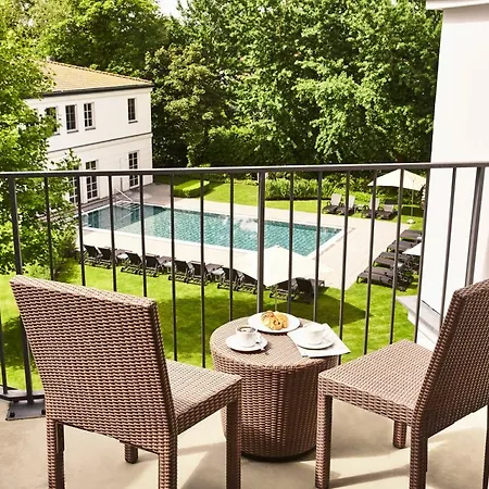 Strandhotel Hotel 5*
